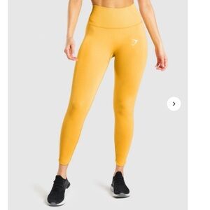 Gymshark Vital Rise Gym leggings medium NWOT yellow